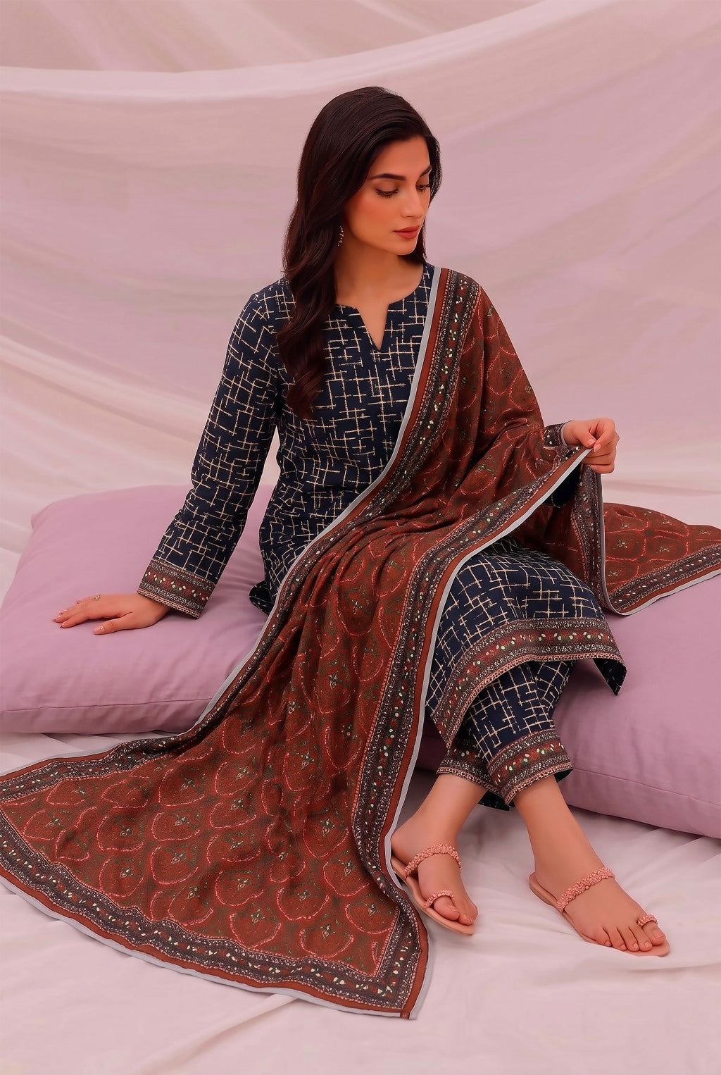 3 Pcs Lawn Unstitched Suit 512