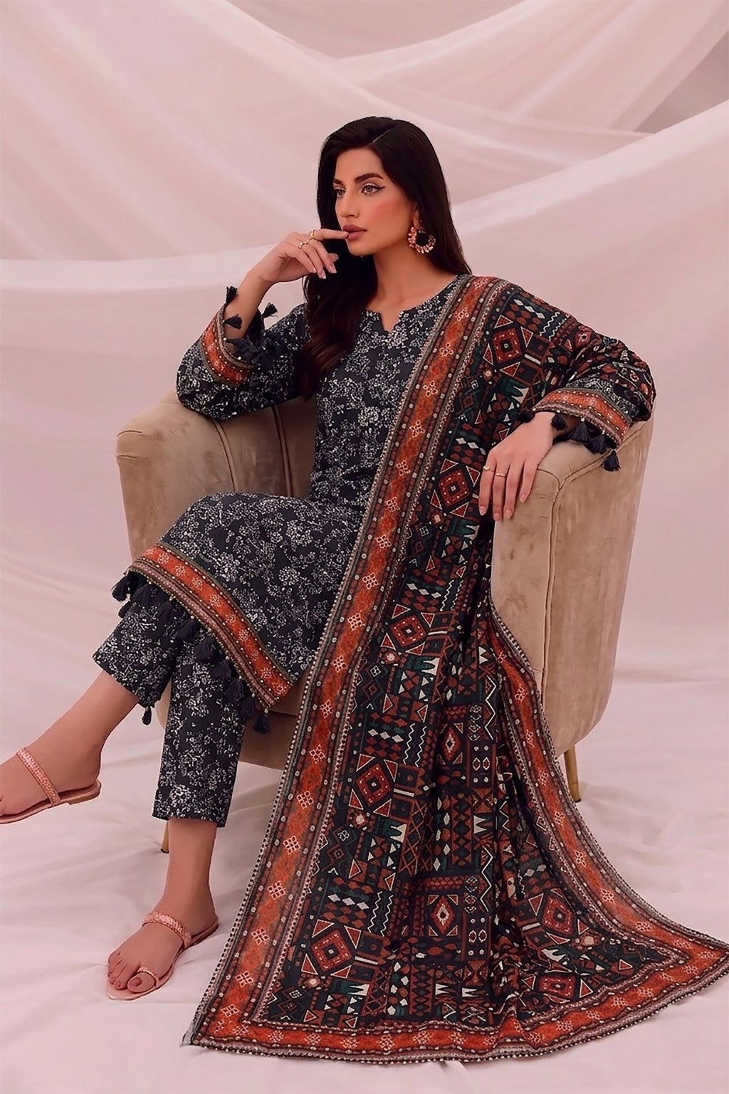 3 Pcs Lawn Unstitched Suit 517