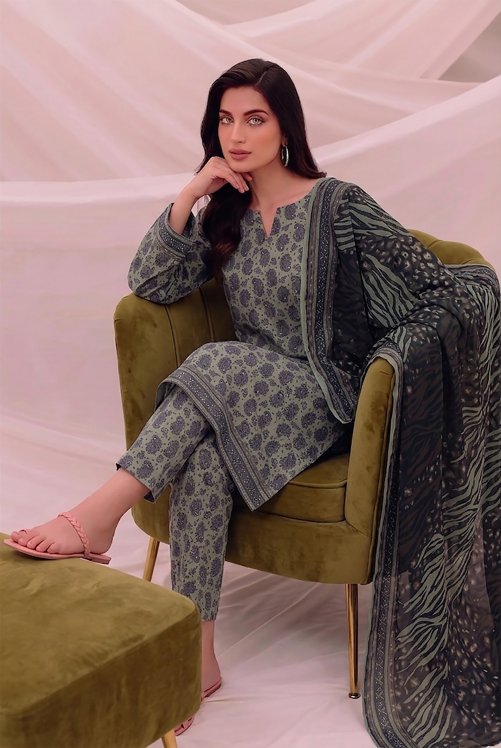 3 Pcs Lawn Unstitched Suit 508
